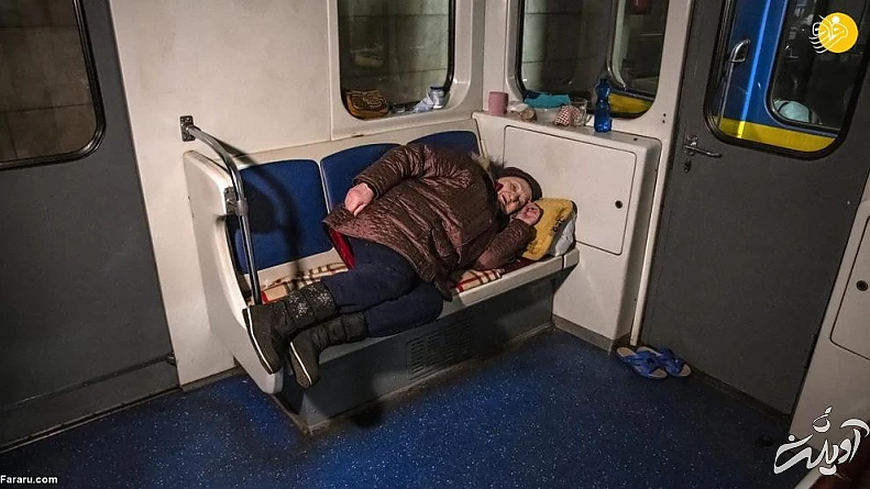 عمیق ترین ایستگاه مترو جهان میزبان پناهجویان کییف/ تصاویر